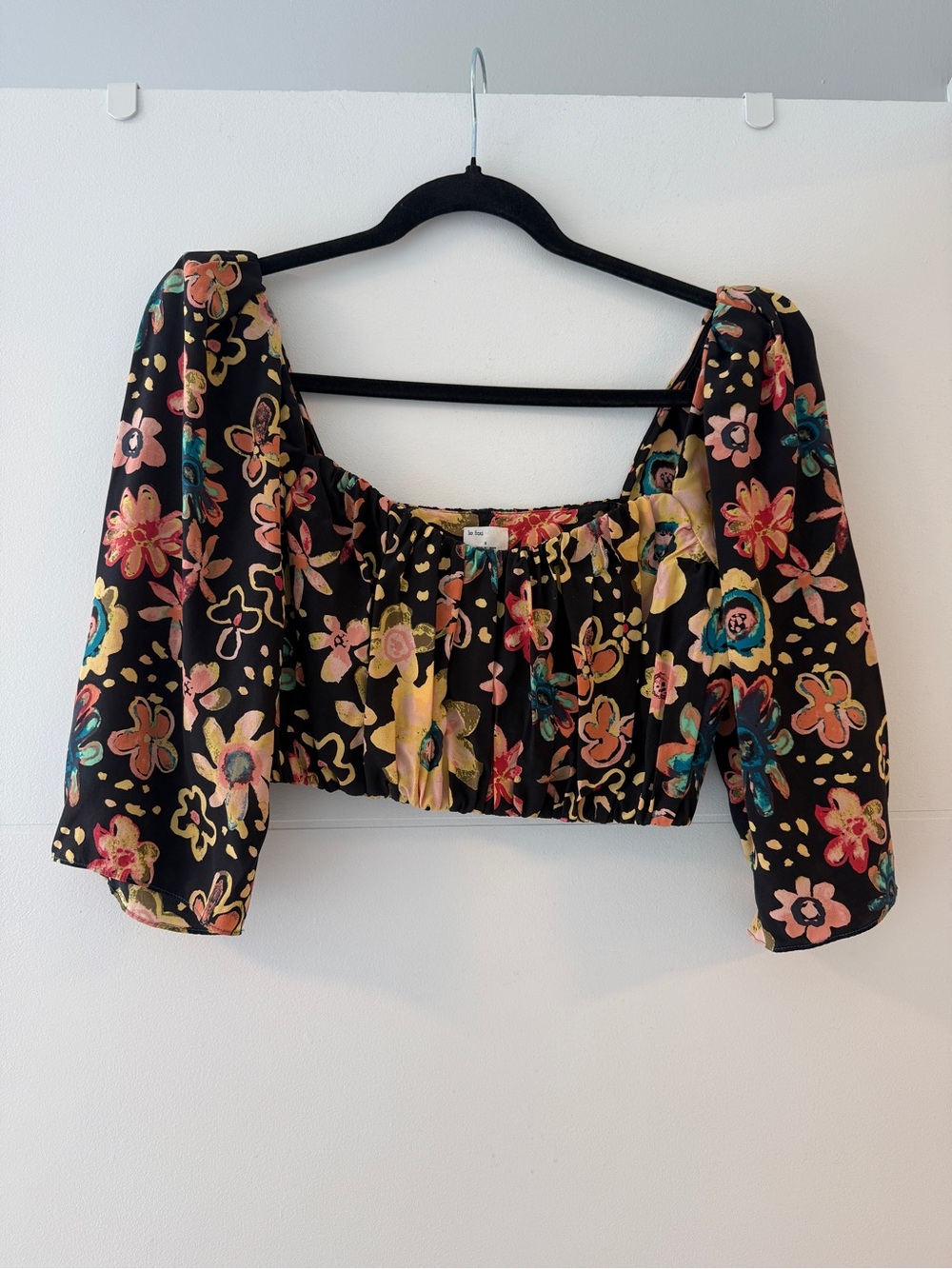 Aritzia Le Fou by Wilfred 100% Silk Floral Puff Sleeve Crop Top | Size S | Rare